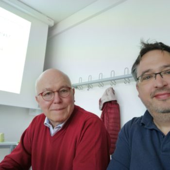 Eberharfd Toepfer (links) und Thomas Schatz nehmen an einer Schulung zum Wohnberater in Magdeburg teil.